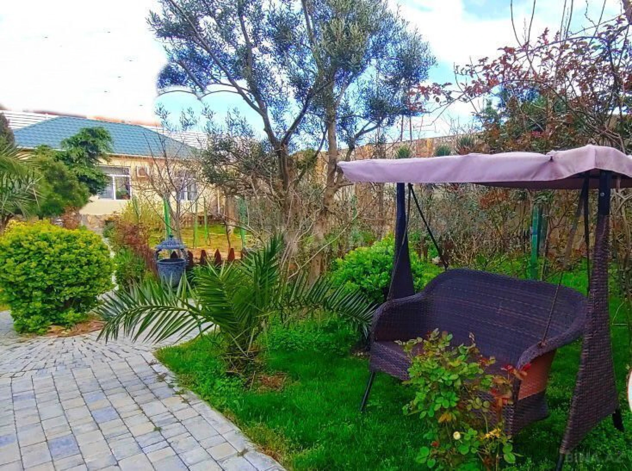 Kirayə verilir 4 otaqlı həyət evi 260 m²