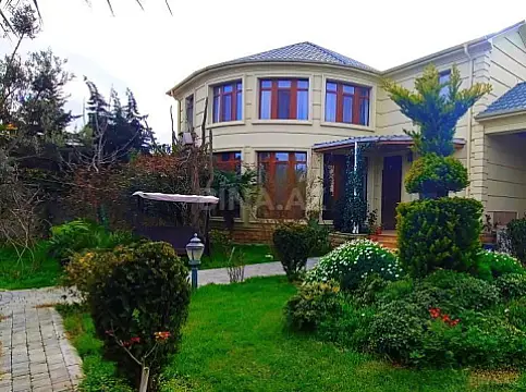 Kirayə verilir 4 otaqlı həyət evi 260 m²
