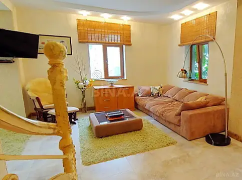 Kirayə verilir 4 otaqlı həyət evi 260 m²