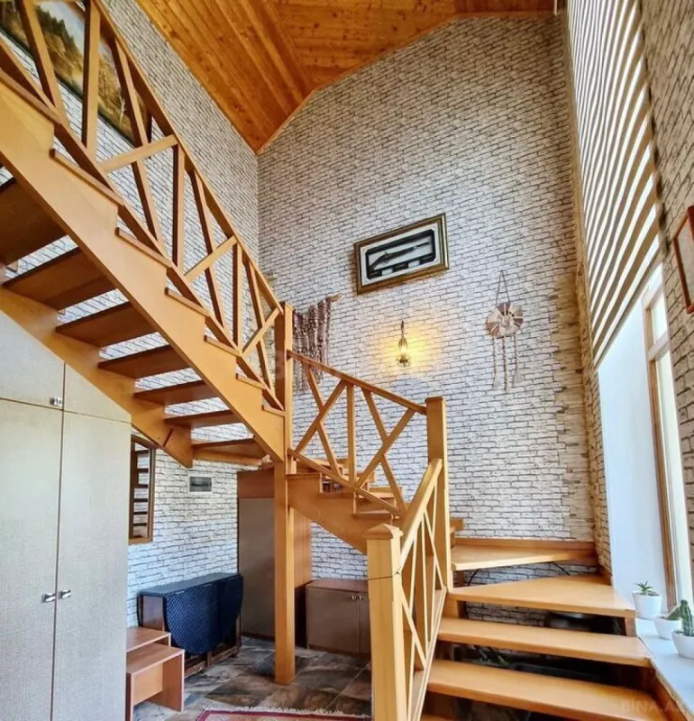Kirayə verilir 4 otaqlı həyət evi 260 m²