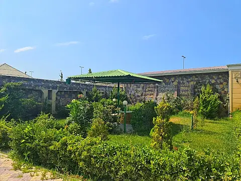 Kirayə verilir 5 otaqlı həyət evi 360 m²