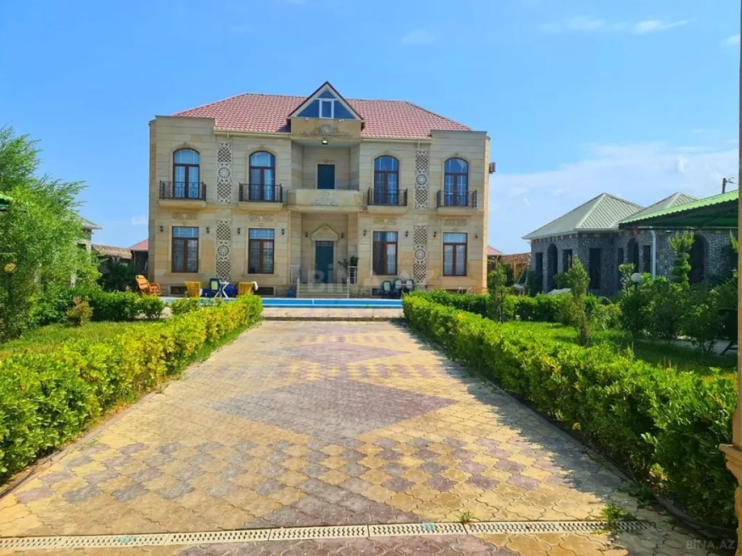 Kirayə verilir 5 otaqlı həyət evi 360 m²