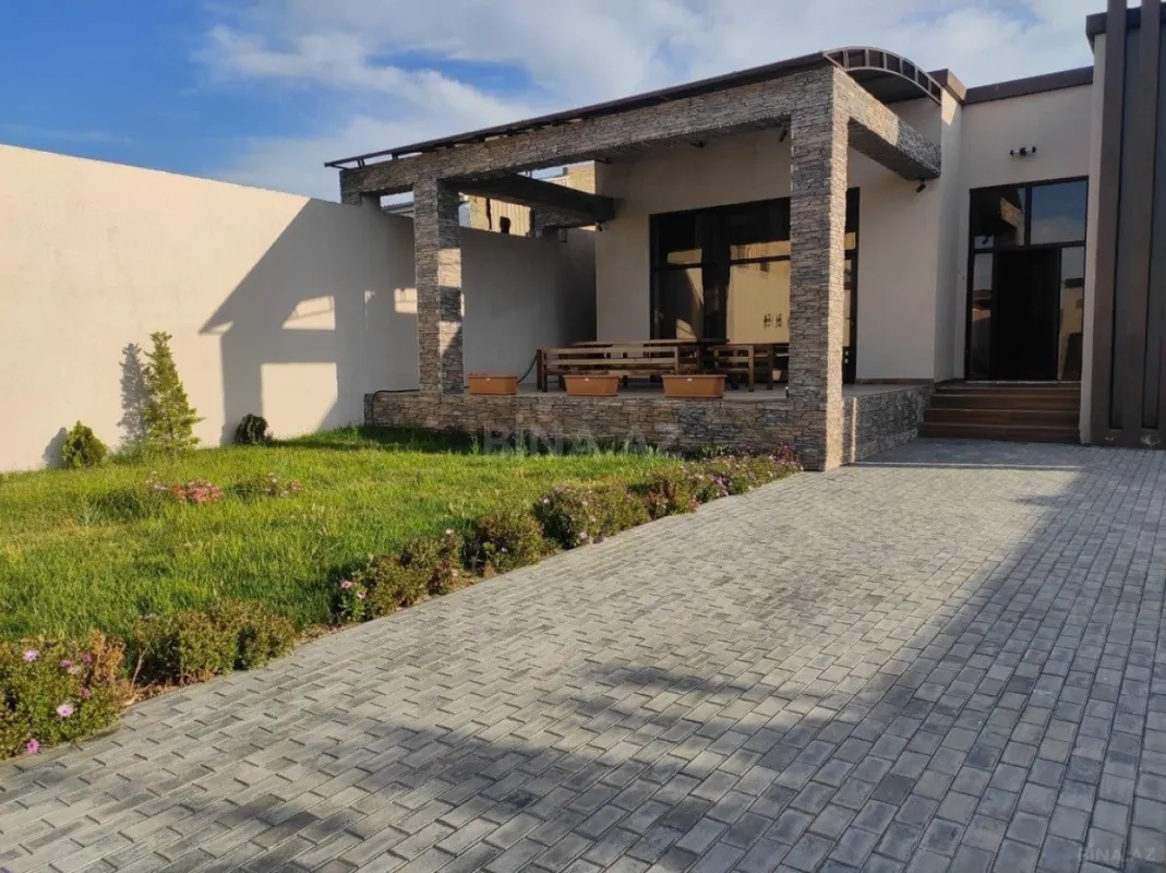 Kirayə verilir 4 otaqlı həyət evi 230 m²