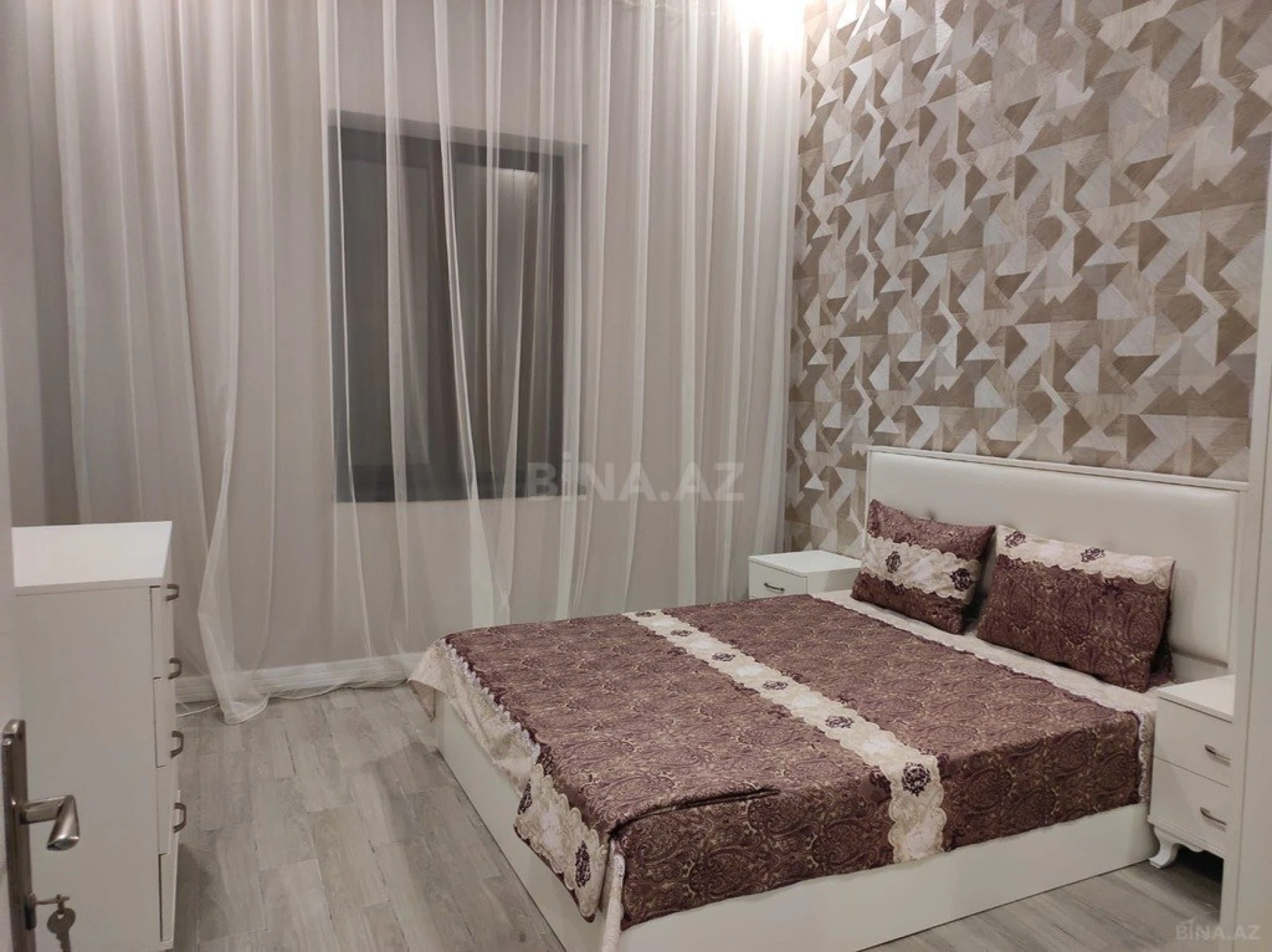 Kirayə verilir 4 otaqlı həyət evi 230 m²