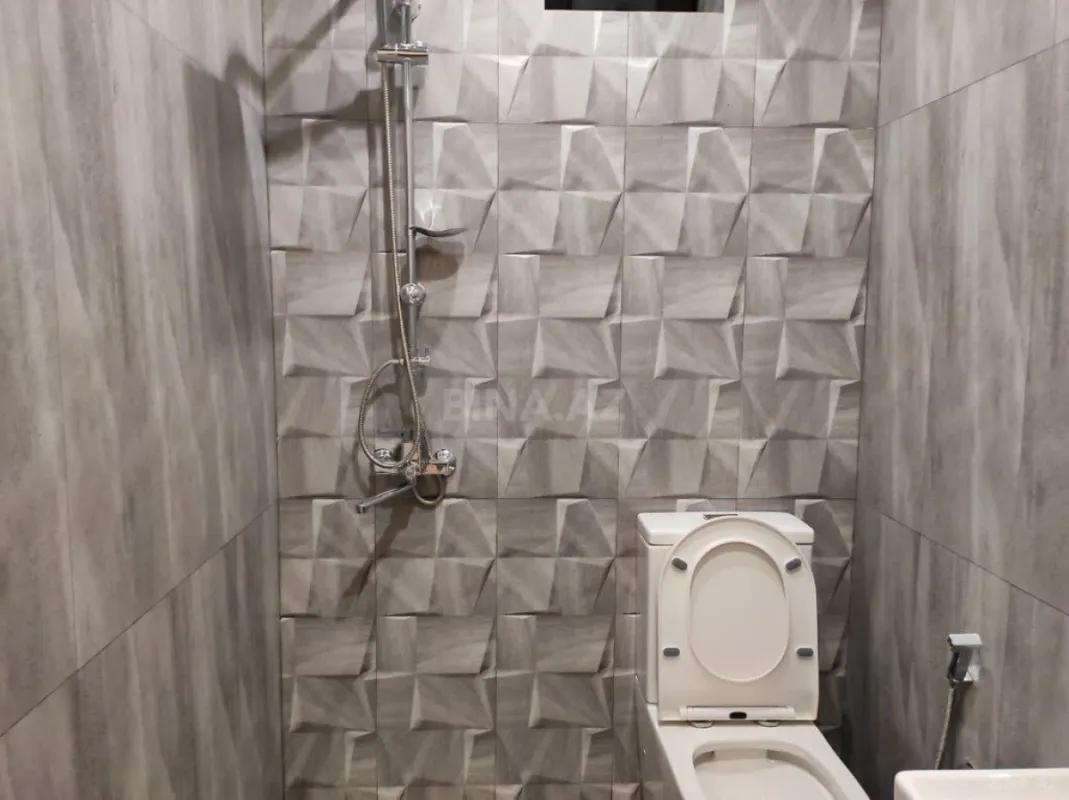 Kirayə verilir 4 otaqlı həyət evi 230 m²