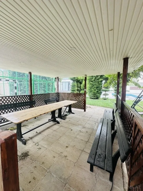 Kirayə verilir 5 otaqlı həyət evi 290 m²