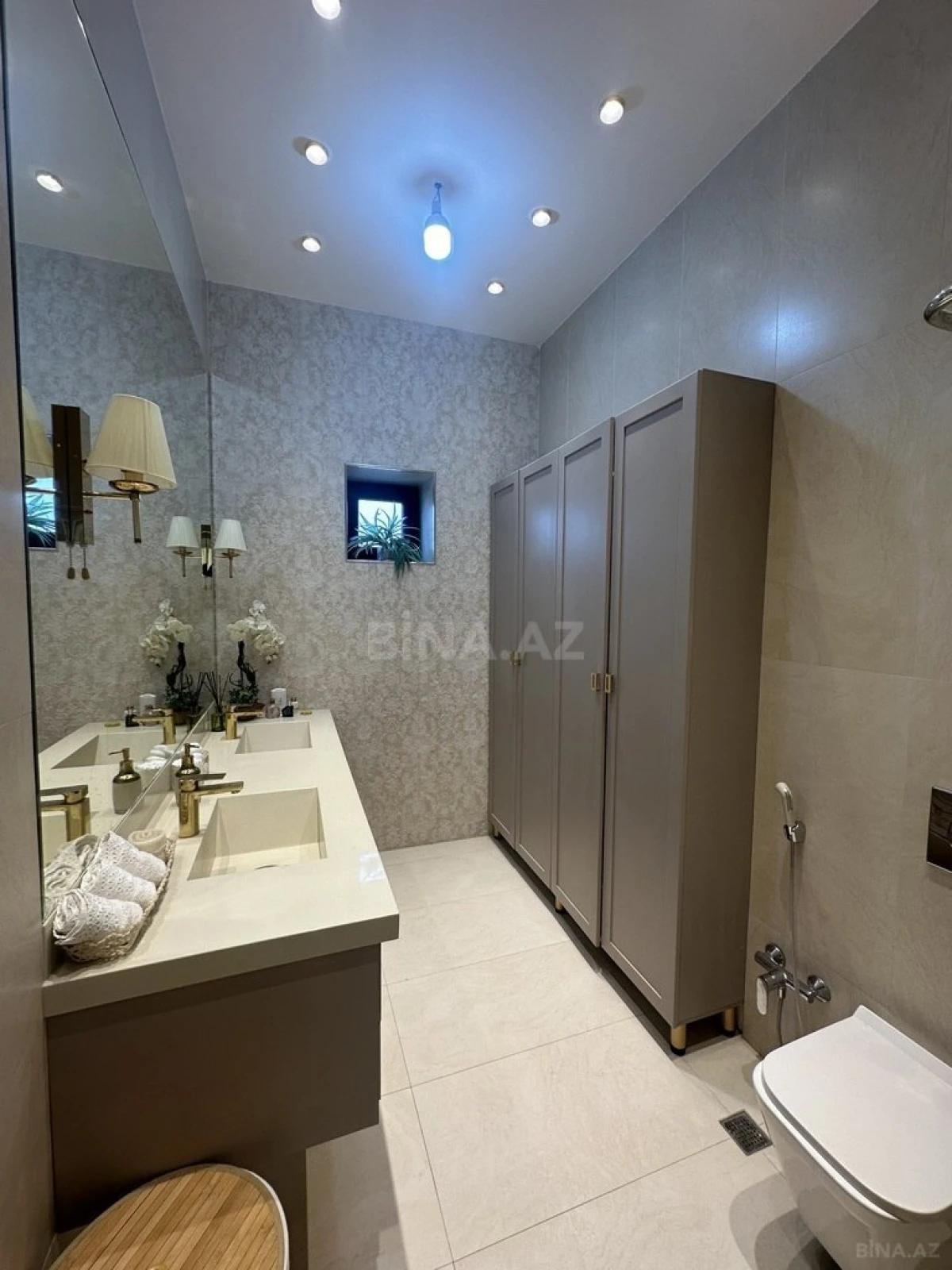 Kirayə verilir 5 otaqlı həyət evi 290 m²