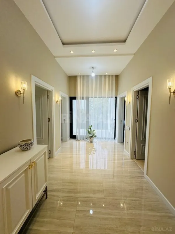 Kirayə verilir 5 otaqlı həyət evi 290 m²