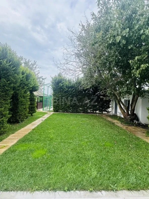 Kirayə verilir 5 otaqlı həyət evi 290 m²