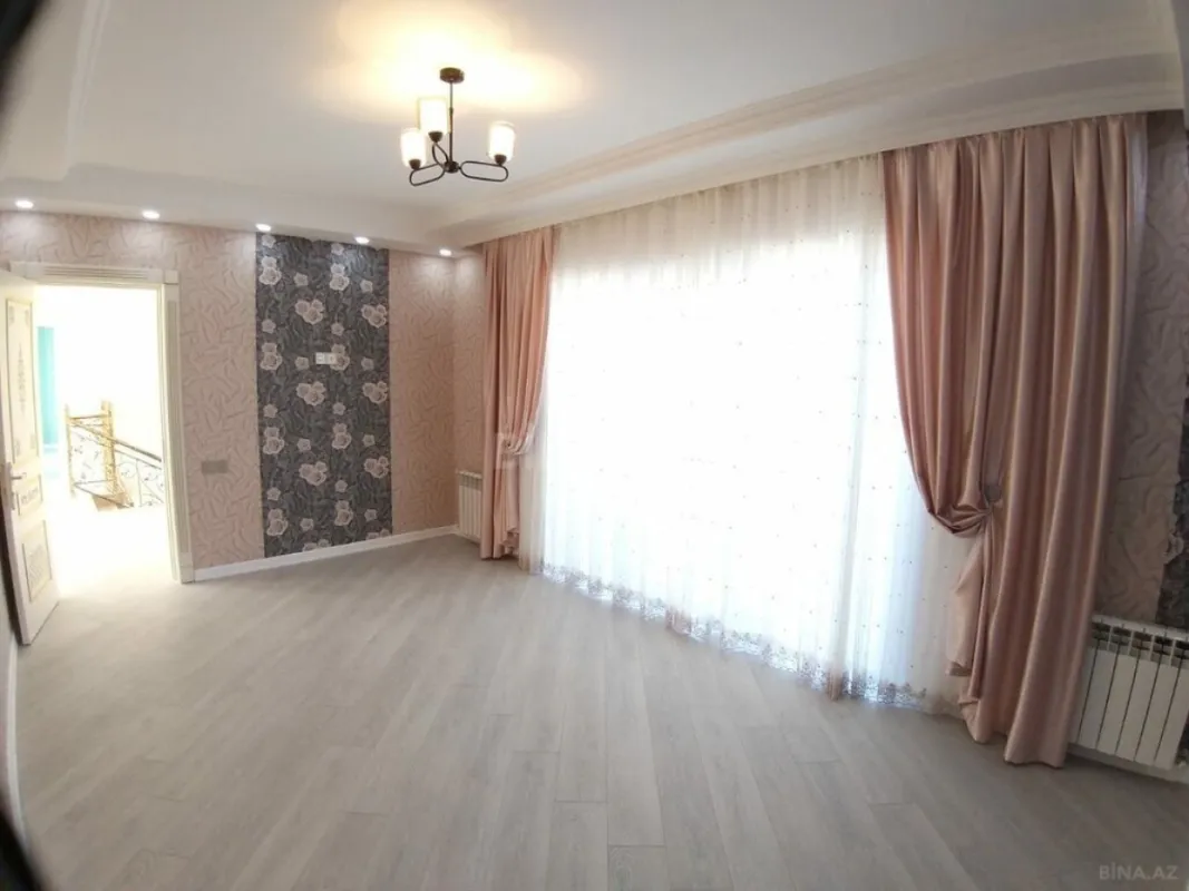 Satılır 5 otaqlı həyət evi 280 m²