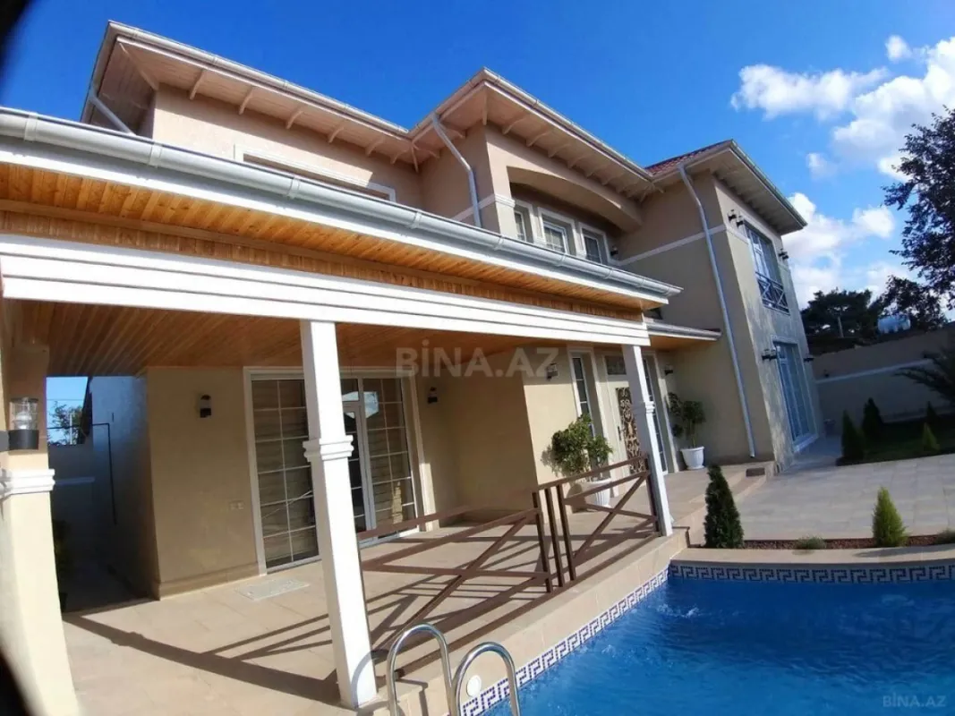Satılır 5 otaqlı həyət evi 280 m²