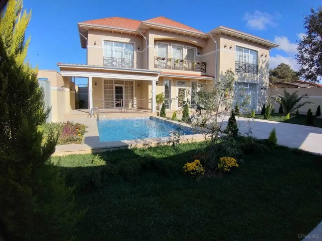 Satılır 5 otaqlı həyət evi 280 m²