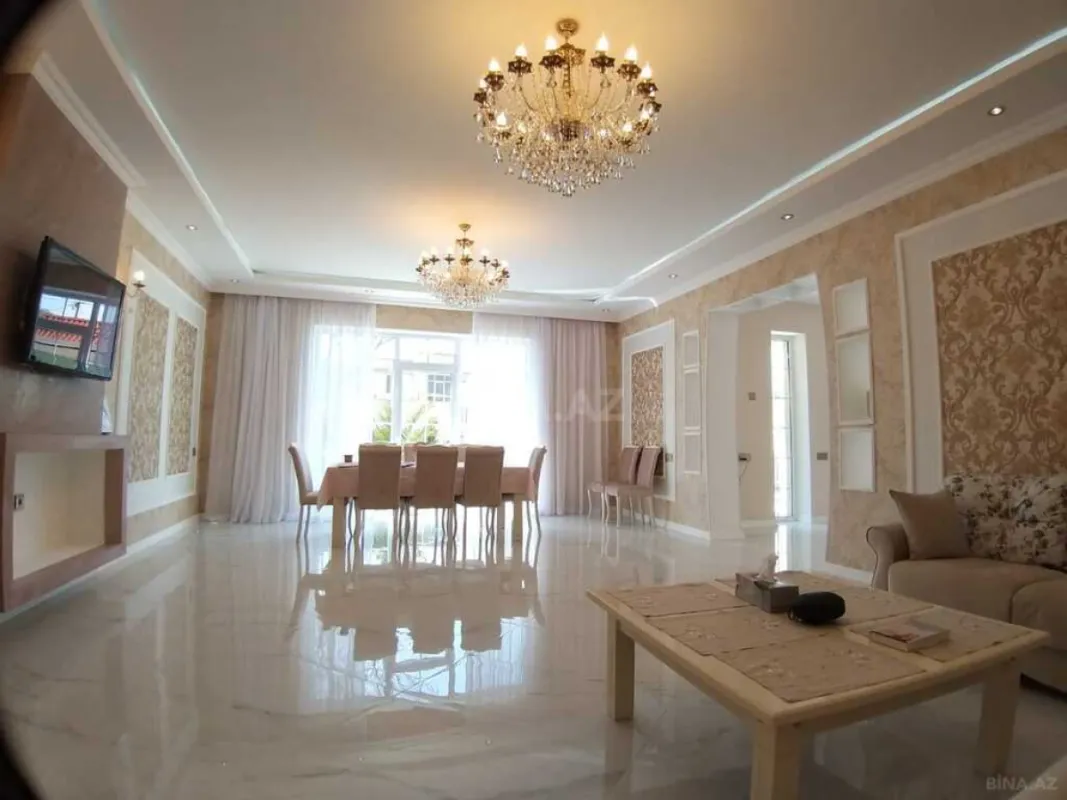 Satılır 5 otaqlı həyət evi 280 m²