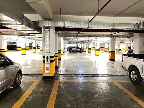 Satılır 2 otaqlı mənzil 100 m²