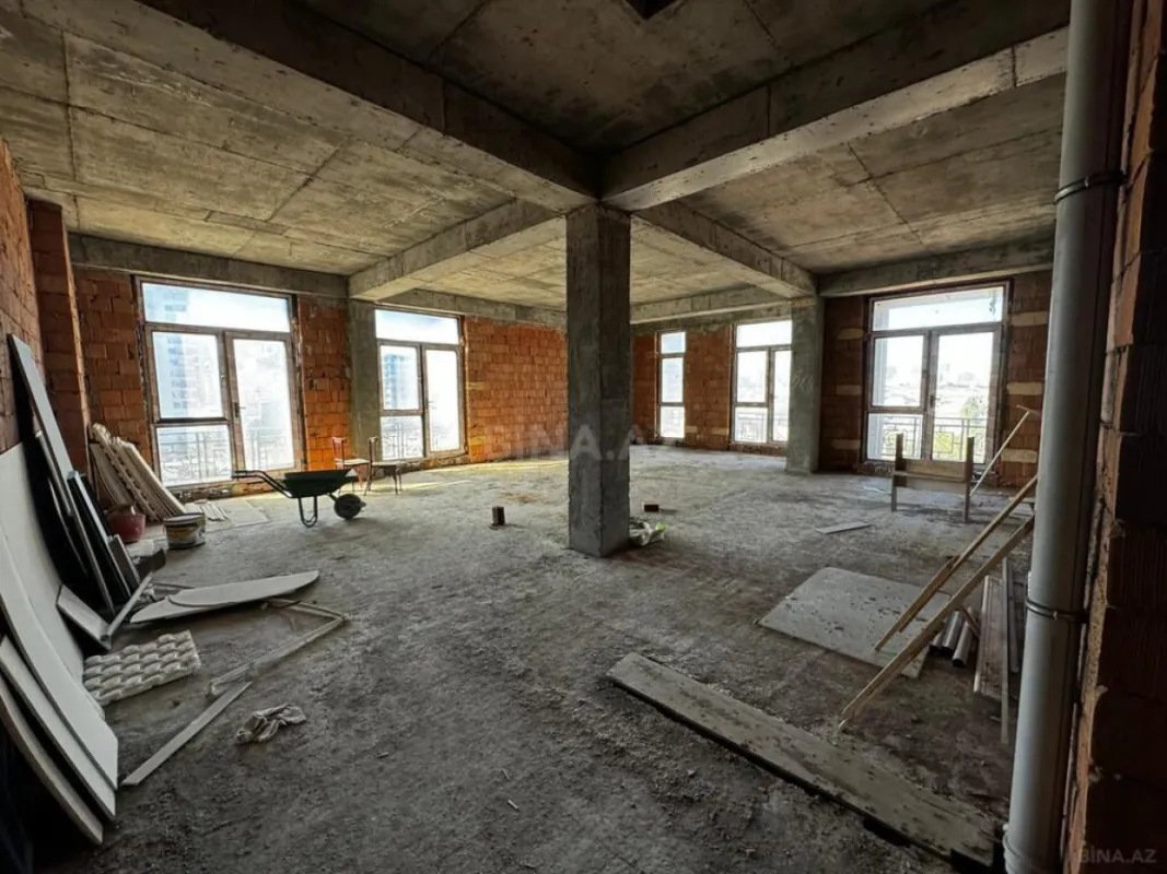 Satılır 2 otaqlı mənzil 100 m²