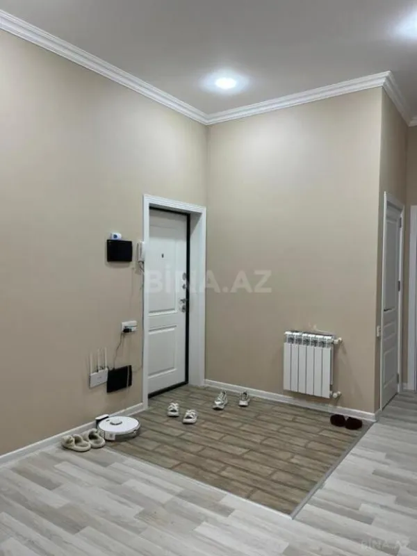 Satılır 3 otaqlı mənzil 126 m²