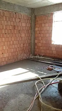 Satılır 1 otaqlı mənzil 58 m²