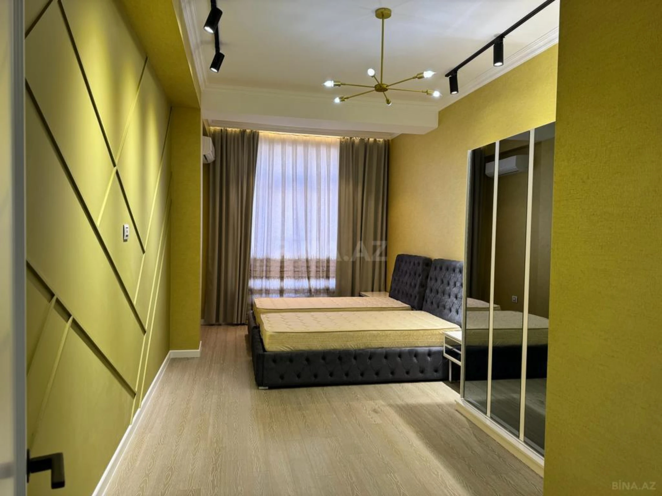 Kirayə verilir 3 otaqlı mənzil 117 m²