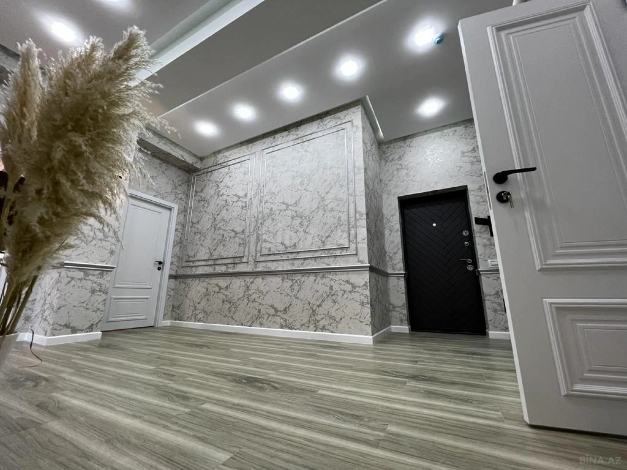 Kirayə verilir 3 otaqlı mənzil 117 m²