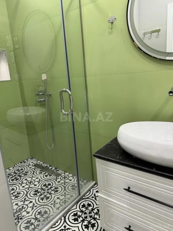 Kirayə verilir 3 otaqlı mənzil 117 m²