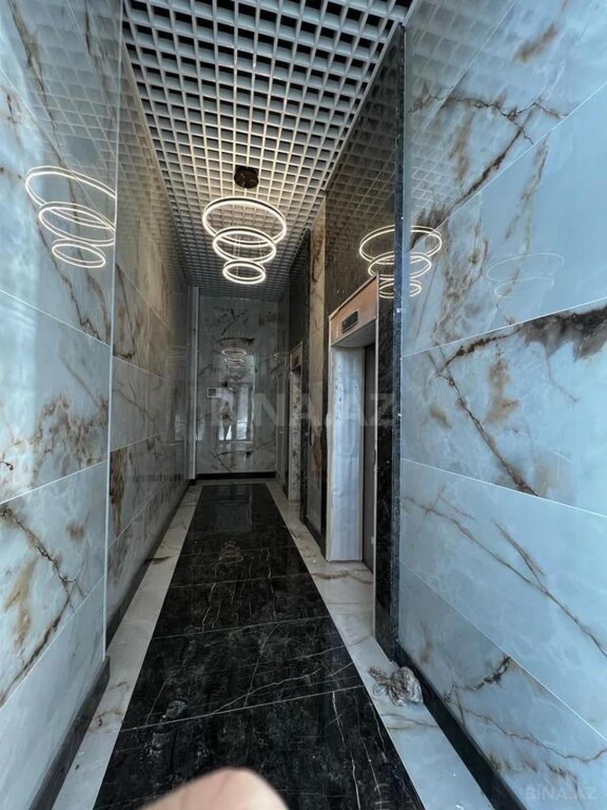 Kirayə verilir 3 otaqlı mənzil 117 m²