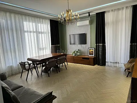 Kirayə verilir 3 otaqlı mənzil 117 m²