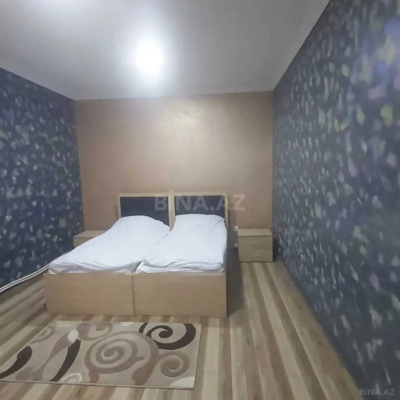 Satılır 8 otaqlı həyət evi 267 m²