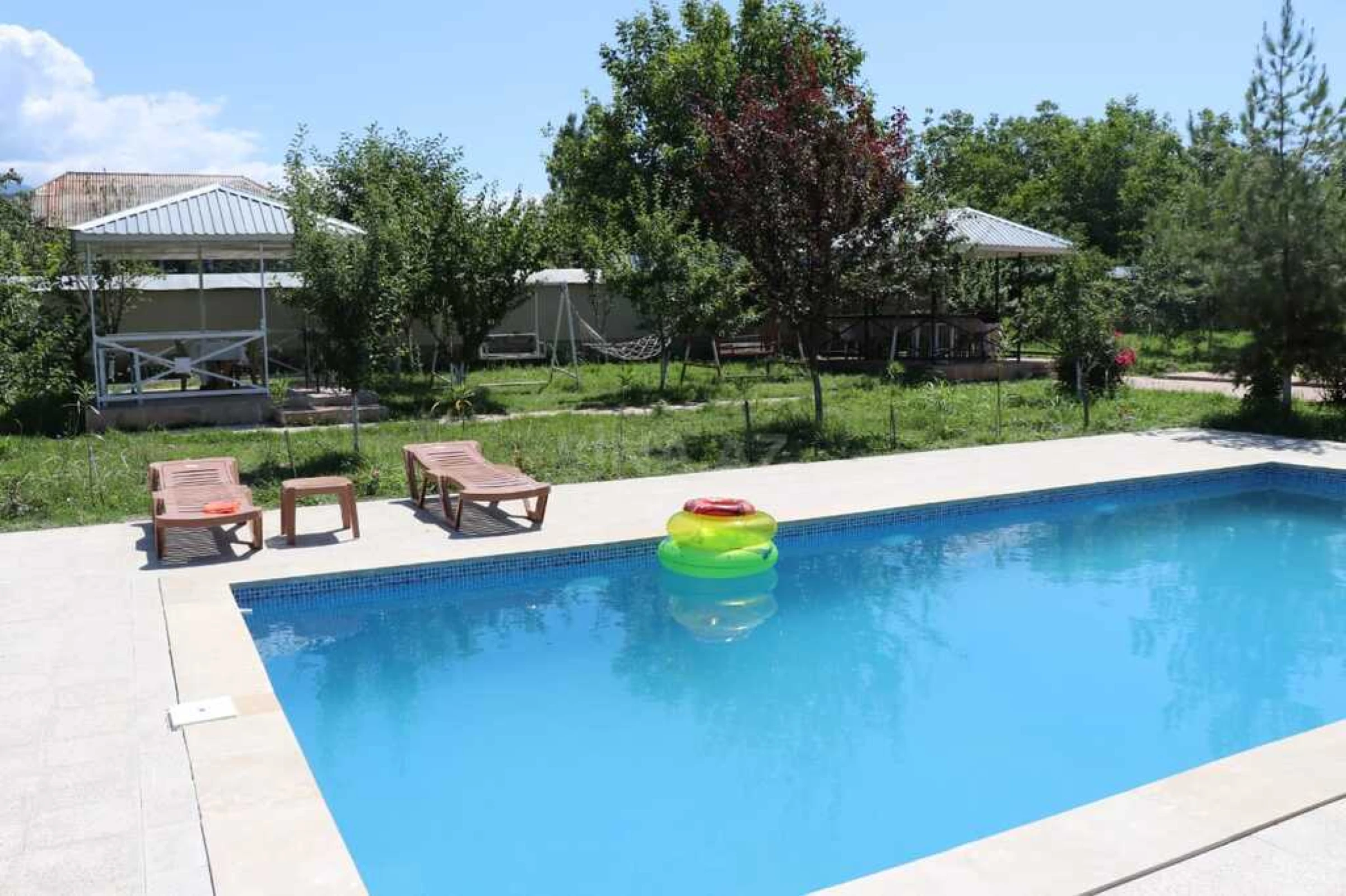 Satılır 8 otaqlı həyət evi 267 m²