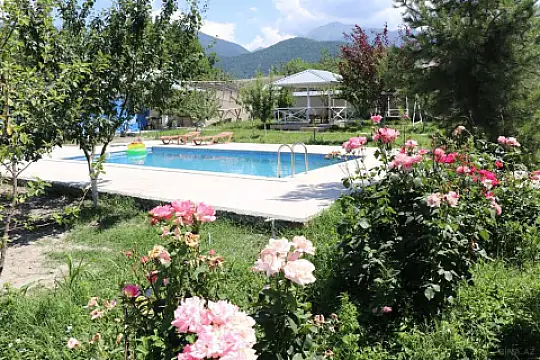 Satılır 8 otaqlı həyət evi 267 m²