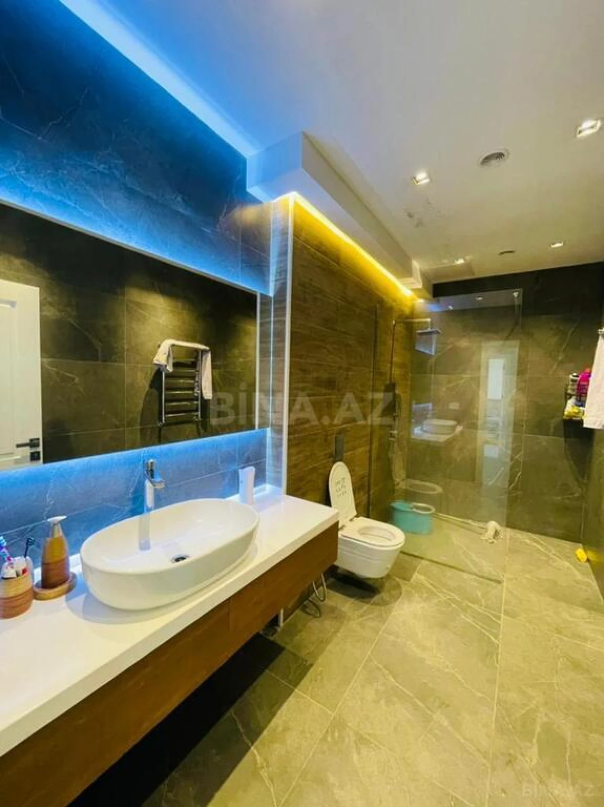 Kirayə verilir 3 otaqlı həyət evi 260 m²