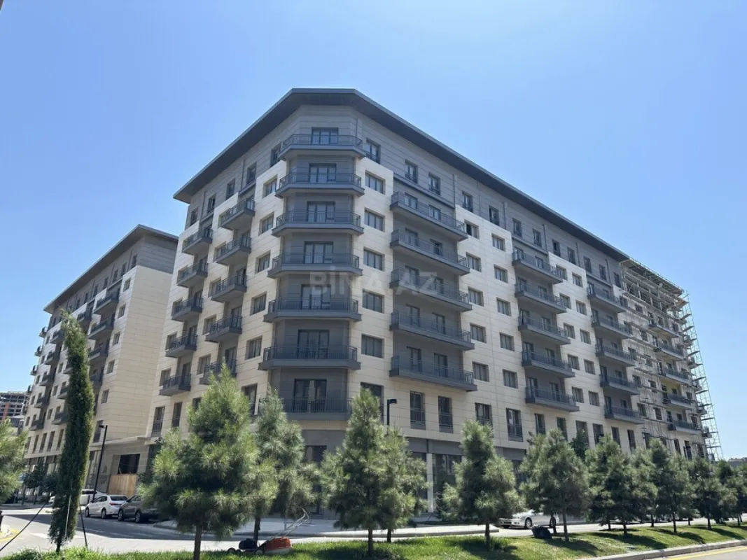 Satılır 3 otaqlı mənzil 118 m²