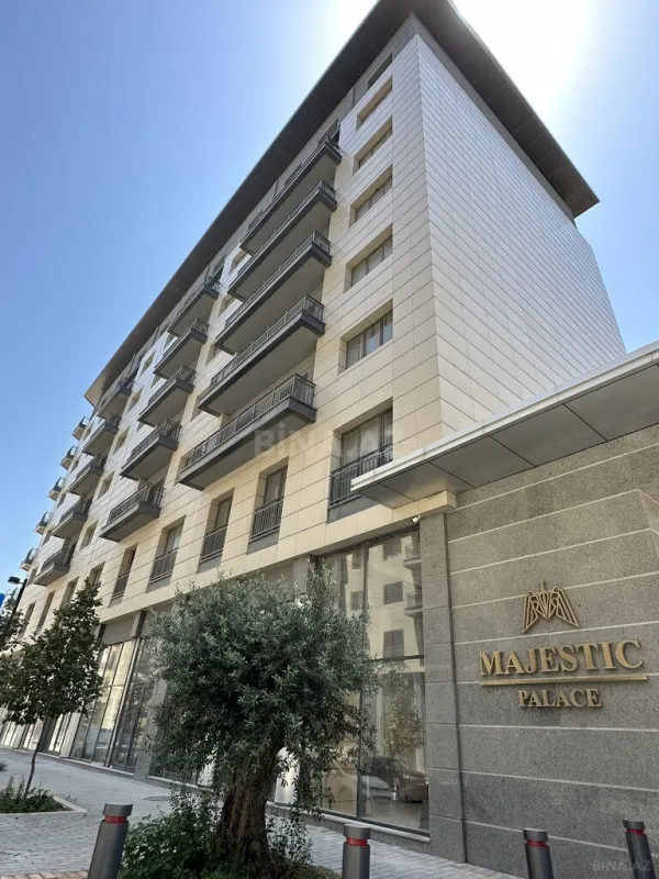 Satılır 3 otaqlı mənzil 118 m²