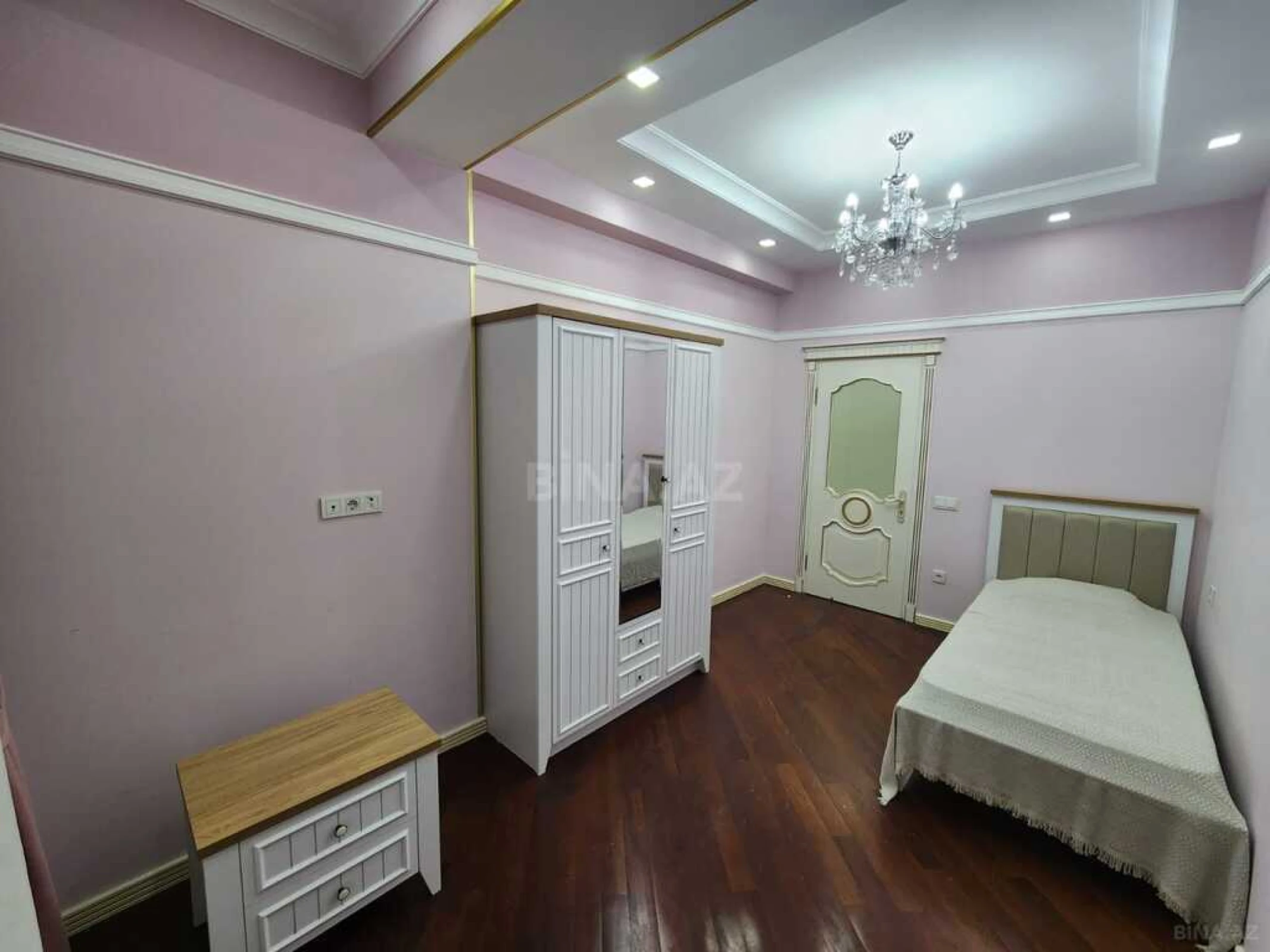 Satılır 3 otaqlı mənzil 82 m²