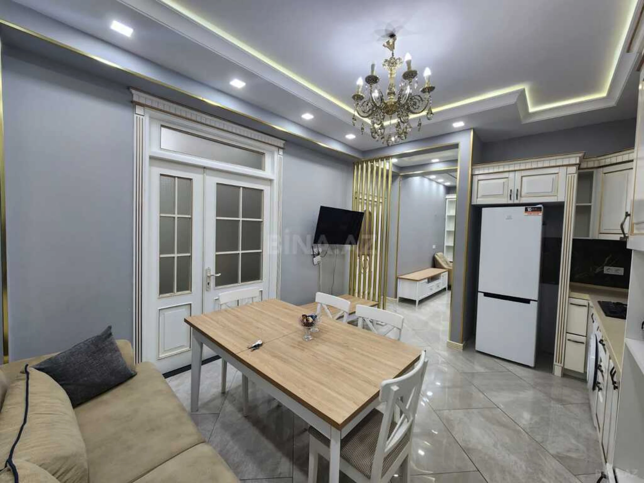 Satılır 3 otaqlı mənzil 82 m²