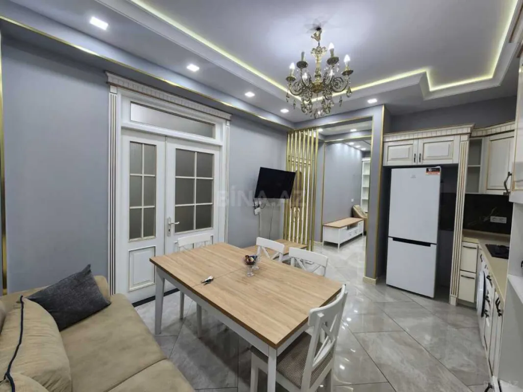 Satılır 3 otaqlı mənzil 82 m²