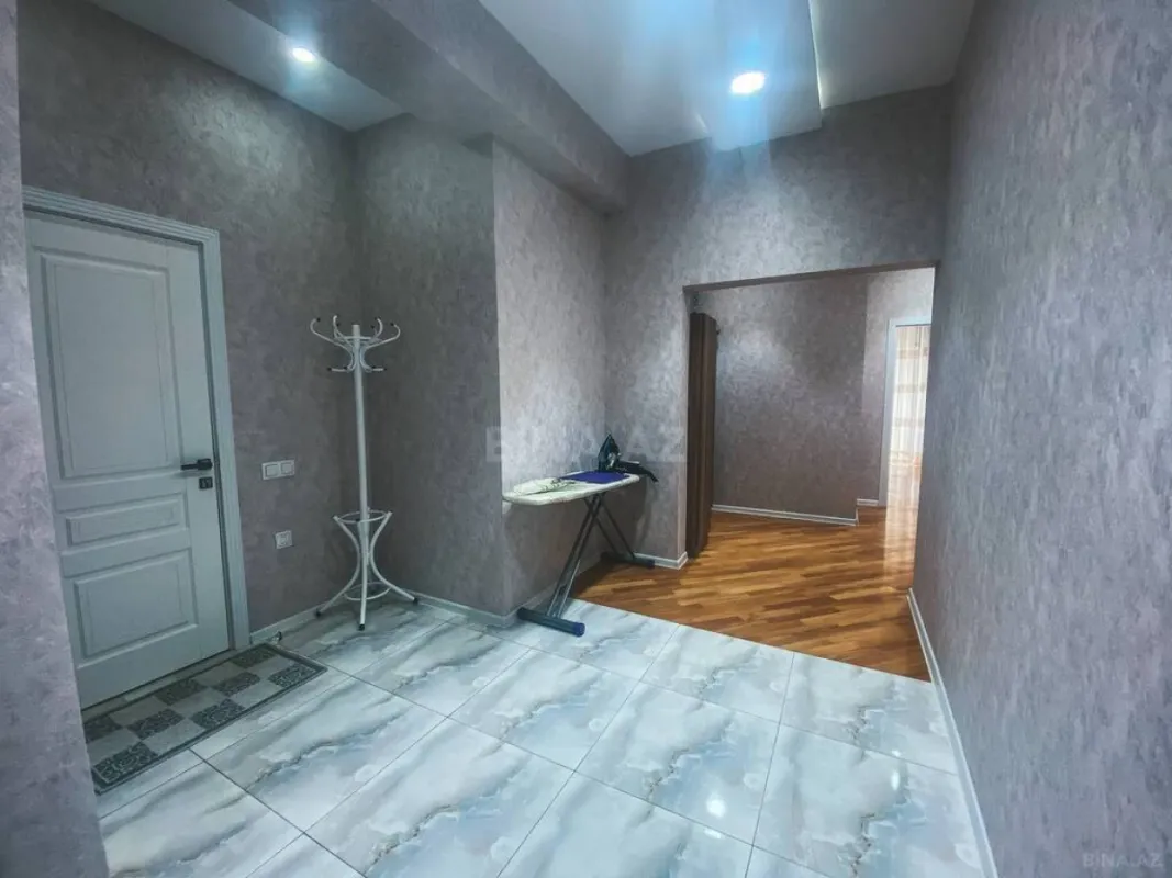 Kirayə verilir 2 otaqlı mənzil 84 m²