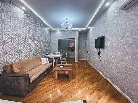 Kirayə verilir 2 otaqlı mənzil 84 m²