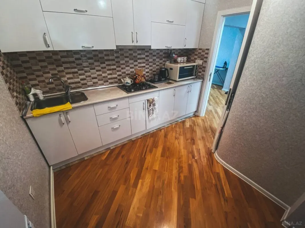 Kirayə verilir 2 otaqlı mənzil 84 m²