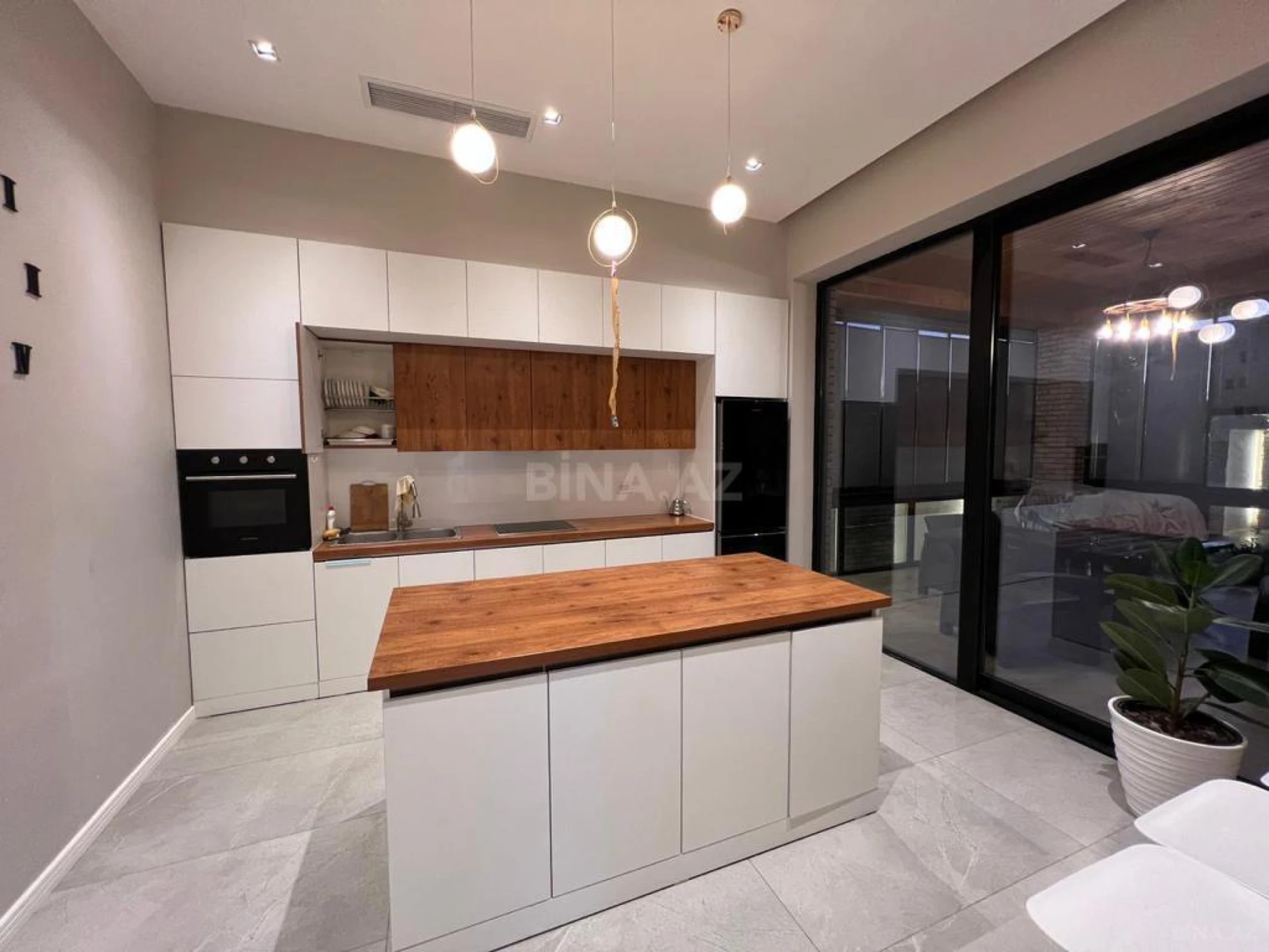 Kirayə verilir 3 otaqlı həyət evi 260 m²