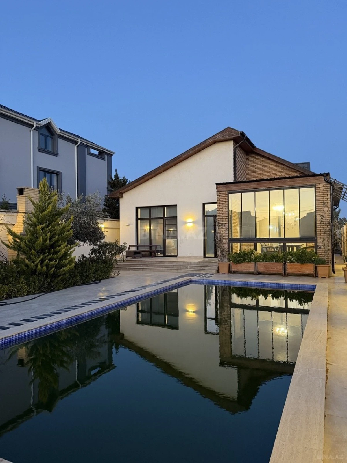 Kirayə verilir 3 otaqlı həyət evi 260 m²