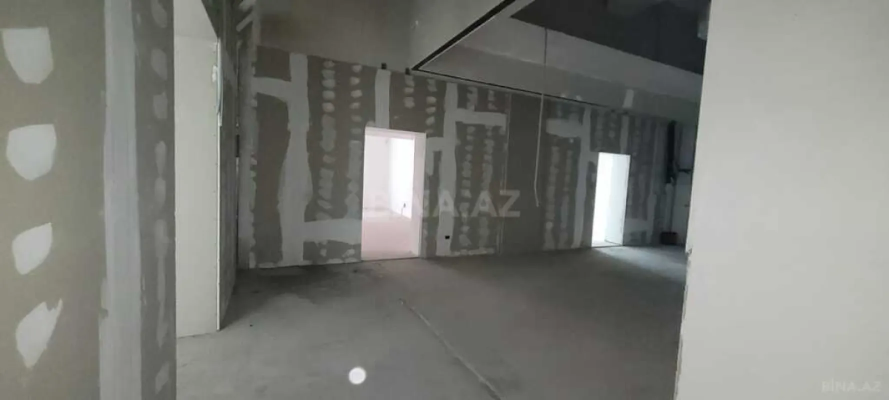 Kirayə verilir obyekt 2670 m²