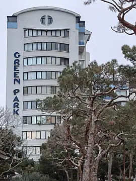 Satılır 5 otaqlı mənzil 385 m²