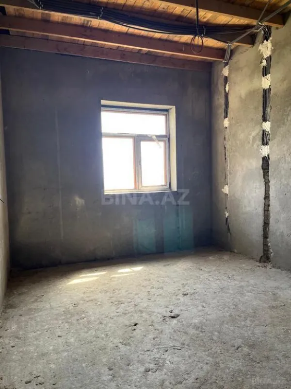 Satılır 7 otaqlı həyət evi 500 m²