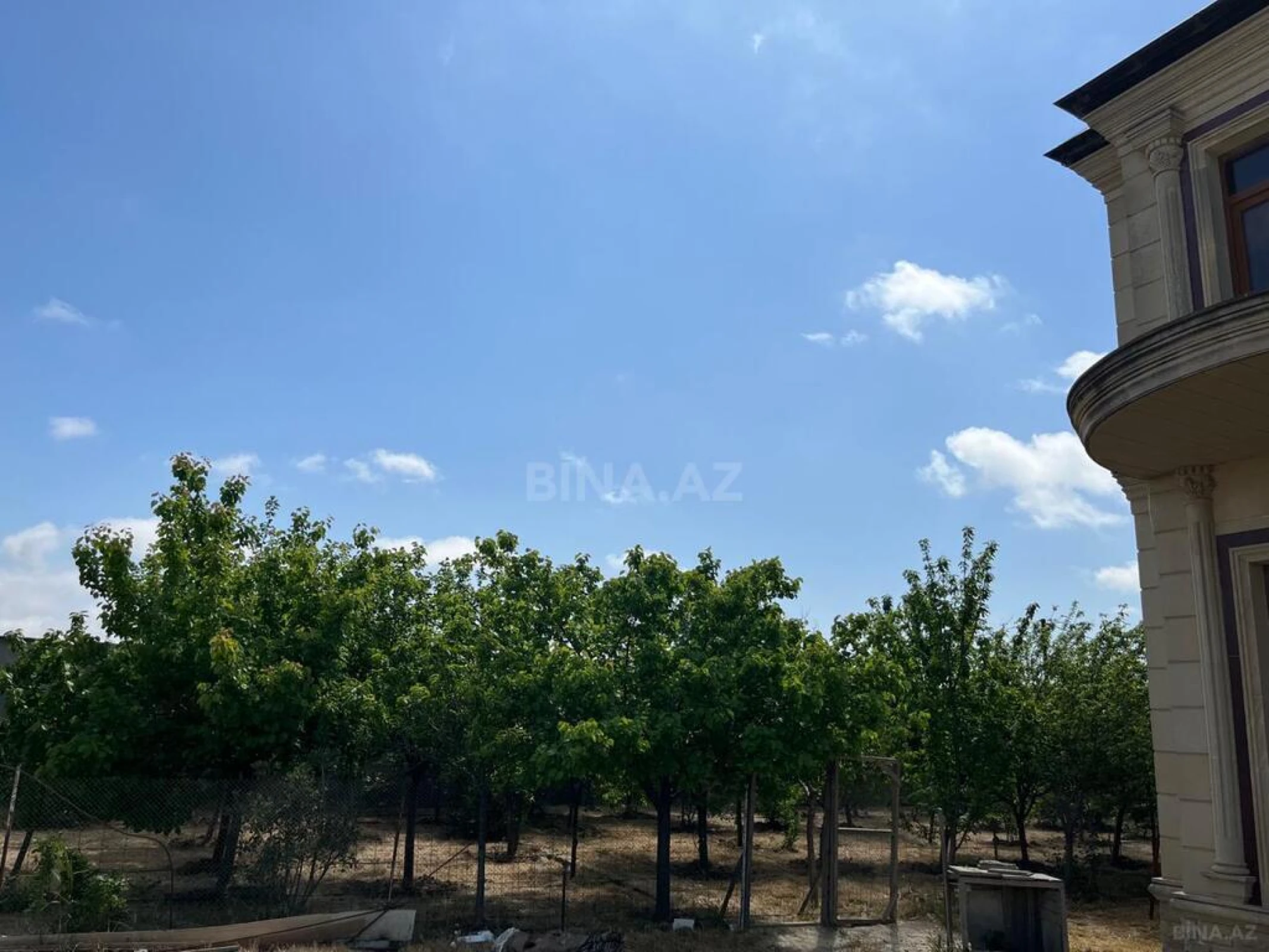 Satılır 7 otaqlı həyət evi 500 m²