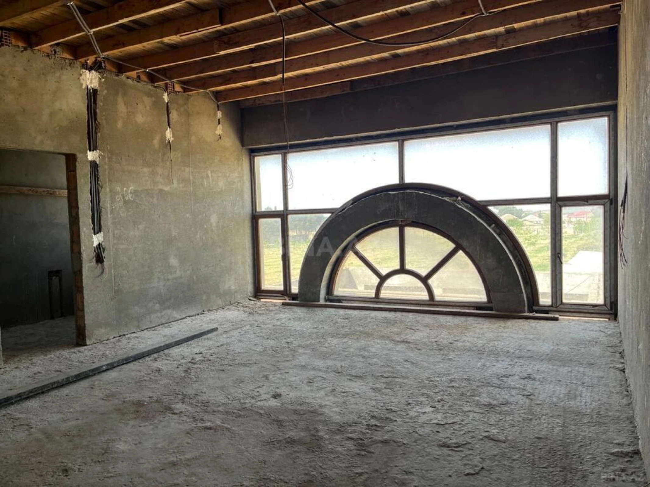 Satılır 7 otaqlı həyət evi 500 m²