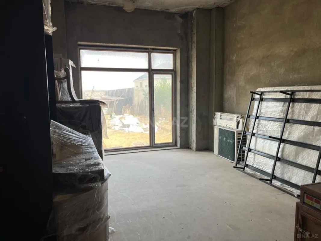 Satılır 7 otaqlı həyət evi 500 m²