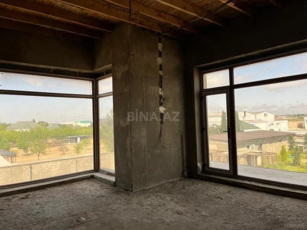 Satılır 7 otaqlı həyət evi 500 m²