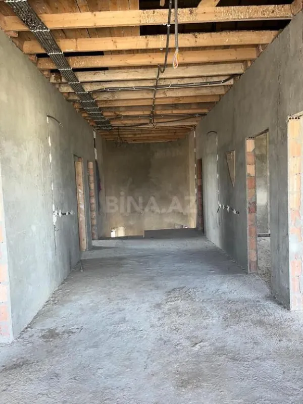 Satılır 7 otaqlı həyət evi 500 m²