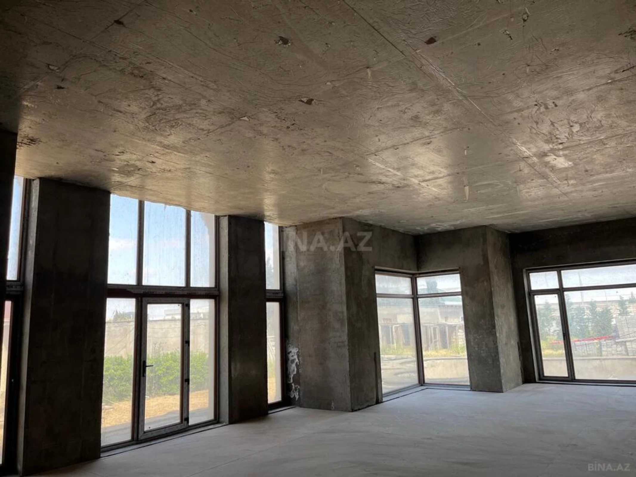 Satılır 7 otaqlı həyət evi 500 m²