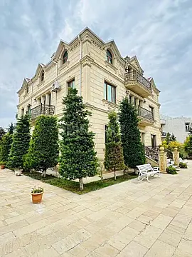 Kirayə verilir 6 otaqlı həyət evi 320 m²